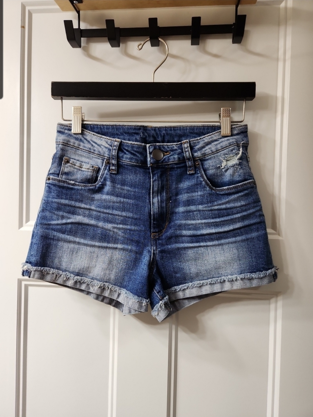 NWT STS Blue Mid-Rise Shorts - 25